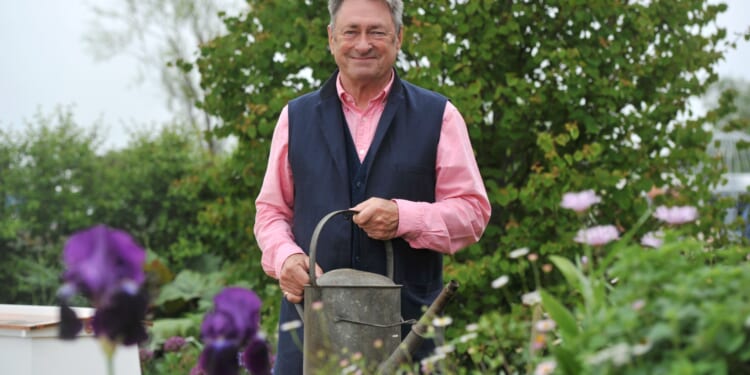 Alan Titchmarsh reveals top planning tip to ensure you have a fresh outside space