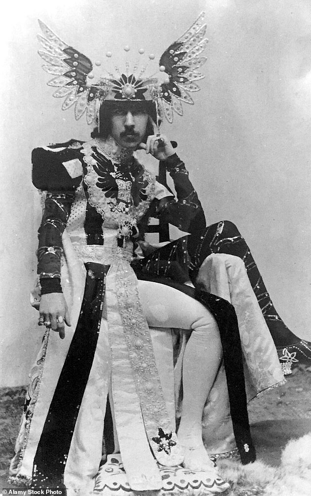The film MadFabulous is about Henry Cyril Paget, the infamous 5th Marquess of Anglesey, better known as ¿the Dancing Marquess¿