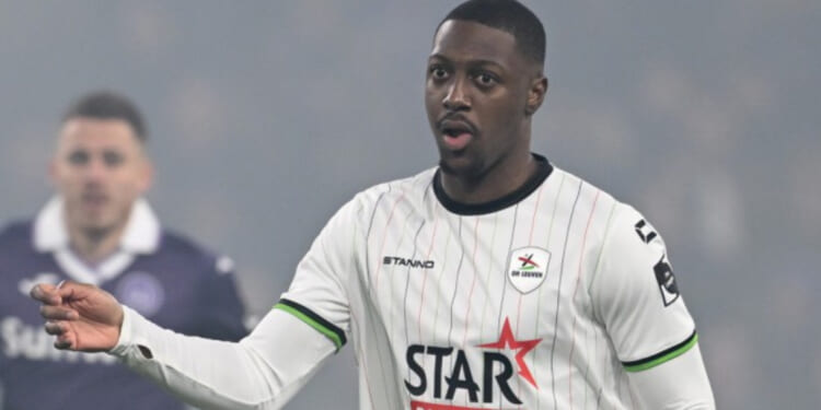 Chelsea and Liverpool join race for giant defender who is set to spark major summer transfer tug-of-war