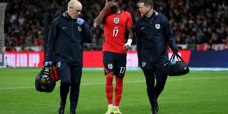 'Very sad and upset' - England boss Tuchel issues 'worrying' Noni Madueke injury update after Arsenal star's knock