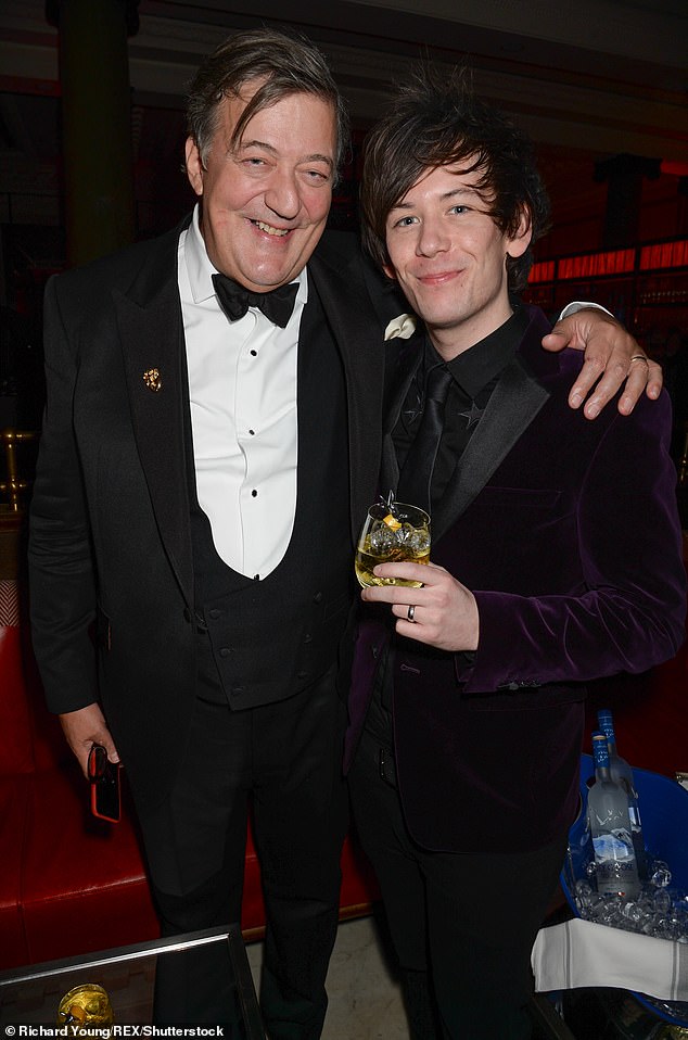 Stephen added that their age gap also meant that Elliot was always introducing him to new things, causing him to develop an unexpected love of wrestling and rap (seen in 2015)