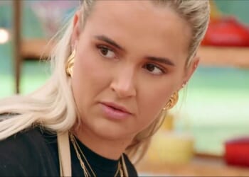 Watch the moment Celebrity Bake Off's Molly-Mae Hague gives JoJo Siwa 'dirty look'