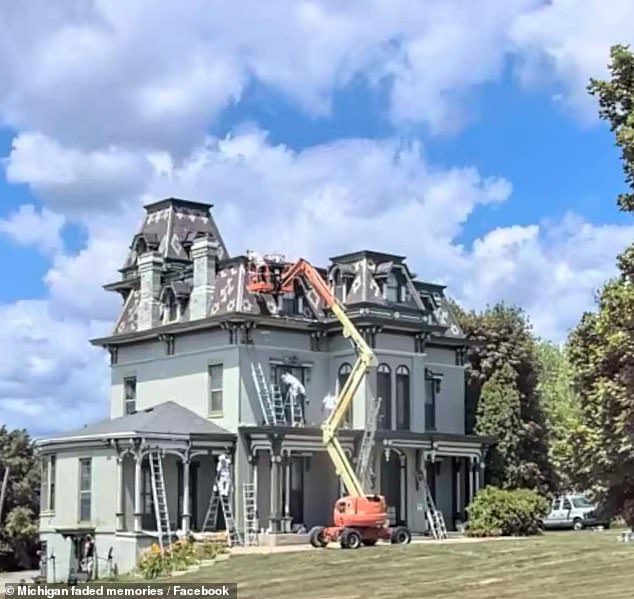 They completely gutted the interior of the house, with the exception of the original hardwood floors and a rare Pewabic tile fireplace