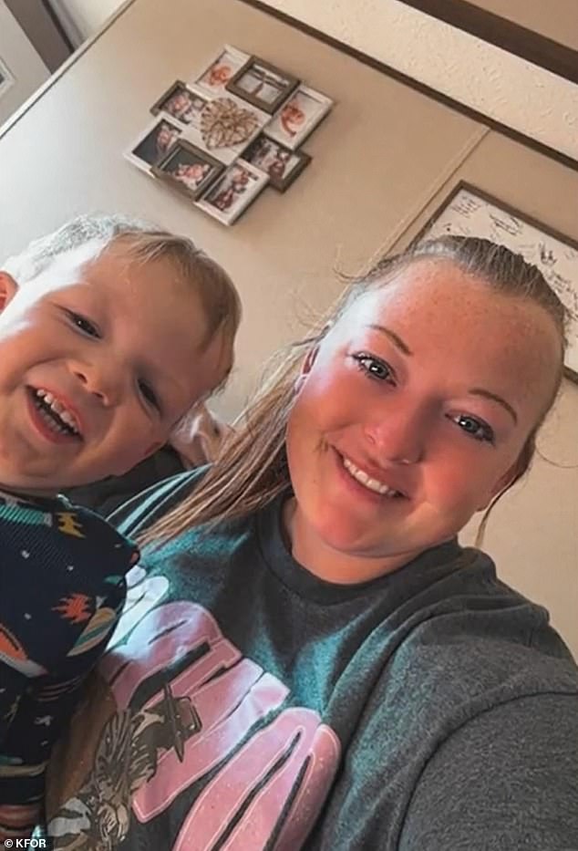 Other social media users commended Hudson's mother, Ashlyn, for raising a sweet boy