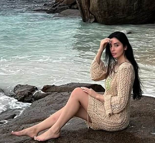 TheWizardLiz doles out advice including ‘How to receive princess treatment’, ‘How to become extremely seductive’ and ‘How to become rich’