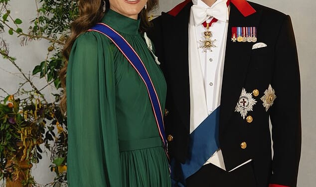 A stunning new portrait of the Prince and Princess of Wales has been released following Wednesday's Nigerian State banquet in honour of the occasion