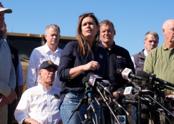 And Sarah Huckabee Sanders Gets Asked to Remove Herself From Another Woke Restaurant – HotAir