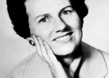 Muriel McKay was the wife of newspaper executive Alick McKay. She was kidnapped for a £1 million ransom in 1969 after being mistaken for Anna Murdoch, the then-wife of media mogul Rupert Murdoch.