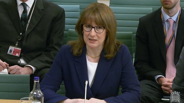 Rachel Reeves will tell fuel bosses she will 'not tolerate' profiteering as a result of the Middle East crisis