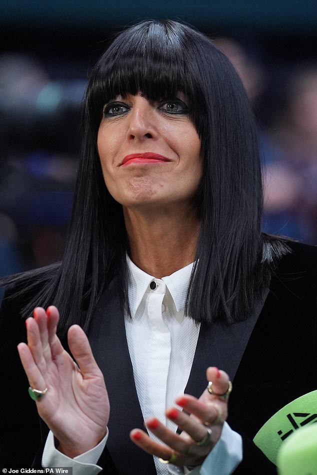 Lee gasped: 'Oh sorry love I¿ve just hit you in the face' and as she attempted to move on, he directly looked into the camera and declared: 'I¿ve just hit Claudia, Claudia in the face'