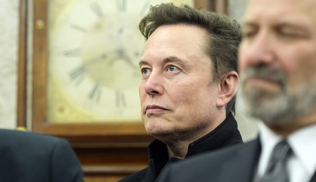 Elon Musk Offers to Pay Salaries for TSA – HotAir