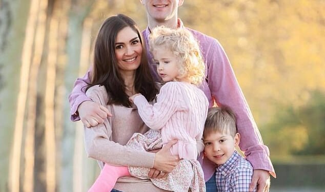 The Florida mother who allegedly murdered herself and her two kids in their home was from a 'picture perfect family,' as one friend wrote on the above photograph published on Facebook