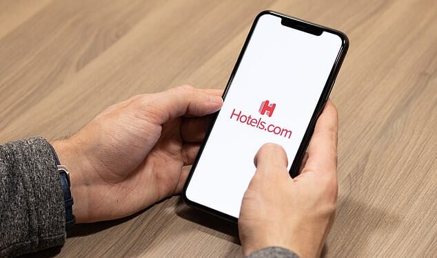 Hotels.com-Rewards offers members a whopping £100 in Hotels.comCash for every 10 eligible nights they stay in a hotel