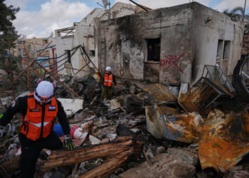 Iran threatens to ‘completely’ close Strait of Hormuz after Trump ultimatum