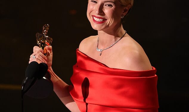 Jessie Buckley shared the name of her daughter for the first time while accepting the award for Best Actress at the Oscars on Sunday evening in Los Angele