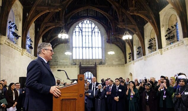Keir Starmer made his latest attempt to wash his hands of the US president's military campaign in a speech to Muslims breaking Ramadan fast last night