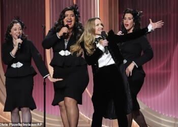 Kristen Bell's opening monologue at the 2026 Actor Awards left A-listers baffled as it quickly transformed into a 'cringe' musical number