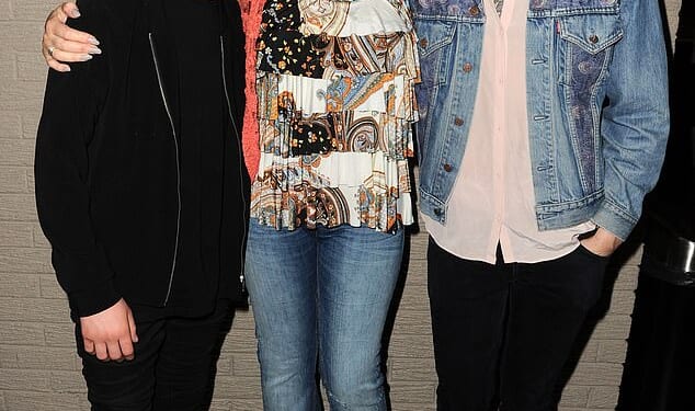 Denise Welch pictured with her sons Louis Healy (left) and Matty Healy (right) in 2015