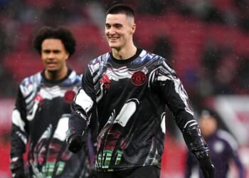 Manchester United vs Crystal Palace - Premier League LIVE: Latest score, team news and updates as Benjamin Sesko STARTS with Red Devils targeting fourth home win in a row which would see them leapfrog Villa plus Fulham vs Spurs