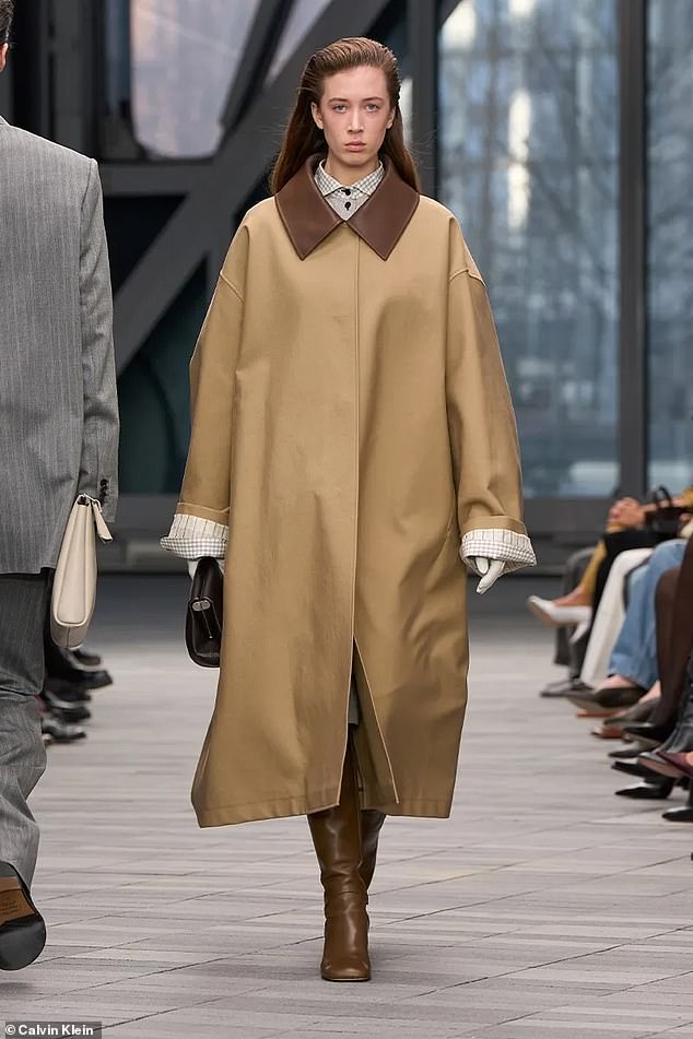 Sunday Rose , 17, showed off her strut at the Calvin Klein Fall 2026 show over the weekend, but critics were quick to call out her technique on the catwalk, accusing her of 'stomping' her way around the fashion circuit