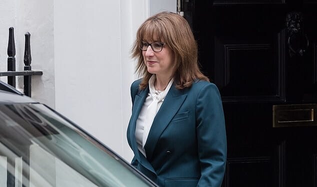 Rachel Reeves boasted she is helping 'working people' with the energy crisis today - as she prepares to subsidise bills for millions of benefits claimants