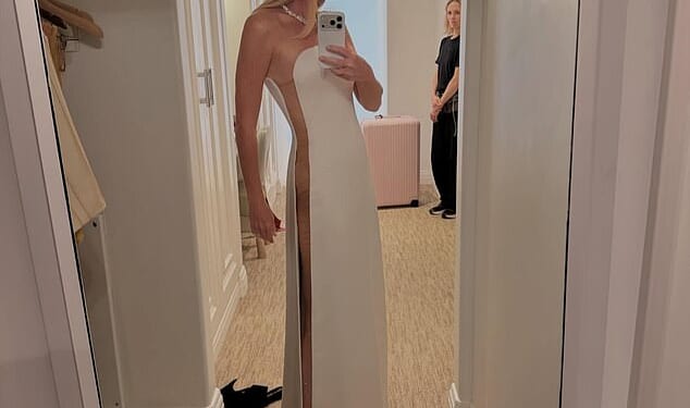 Gwyneth Paltrow seemingly hinted at what was to come after sharing the above awkward-fitting photo on Instagram that said it all