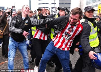 Sunderland and Newcastle fans clashed in nasty scenes ahead of the Tyne-Wear derby