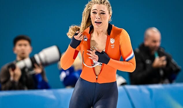 Jutta Leerdam's skating suit from her gold- and silver-medal triumphs has been sold at auction
