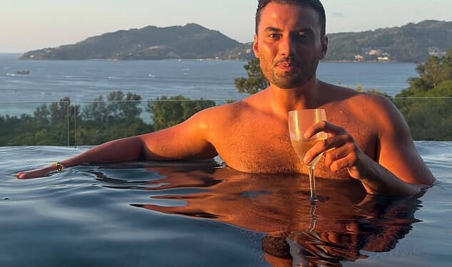 Wright was found dead in a drainage ditch near Bang Tao Beach by a Burmese farm worker harvesting vegetables