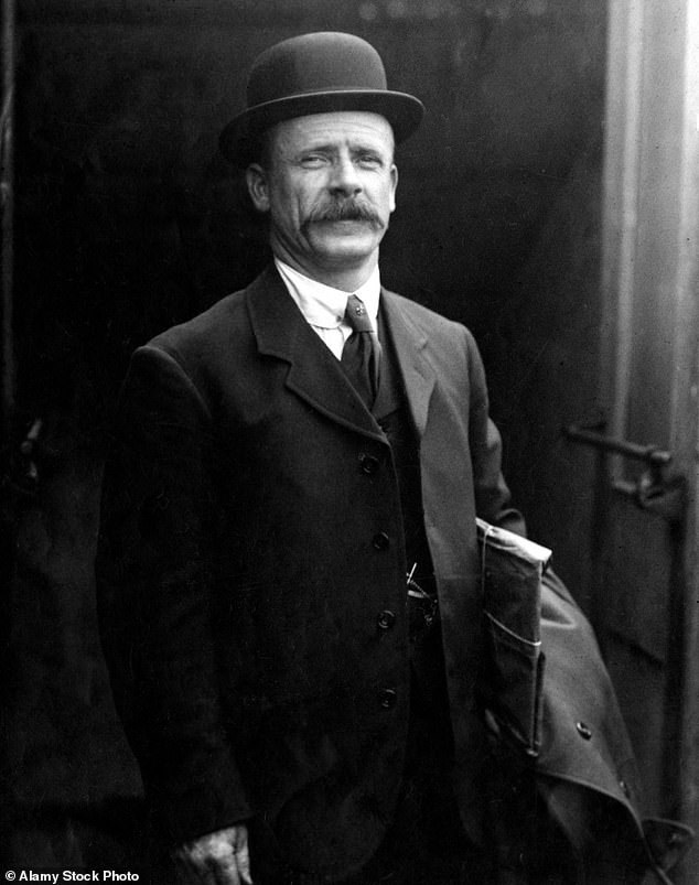 Pictured: Thomas Jones, the 5ft-tall Able Seaman who forged a relationship with aristocrat countess Noel on board lifeboat Number 8