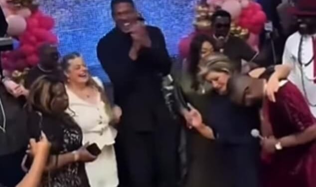 Anthony Joshua was seen dancing with the mothers of his two friends who were killed