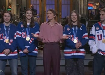 Conor Storrie welcomed gold medal winners from the men and women's USA hockey teams