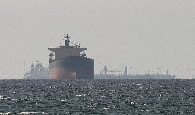 No wider than the English Channel , this deep-water bottleneck between the United Arab Emirates and Iran was plied by 140 ships every day before February 28