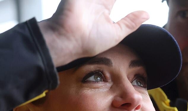 Perhaps the most unusual aspect of Kate's hands is that her middle finger is almost the same length as her index and ring fingers; most people's are noticeably longer