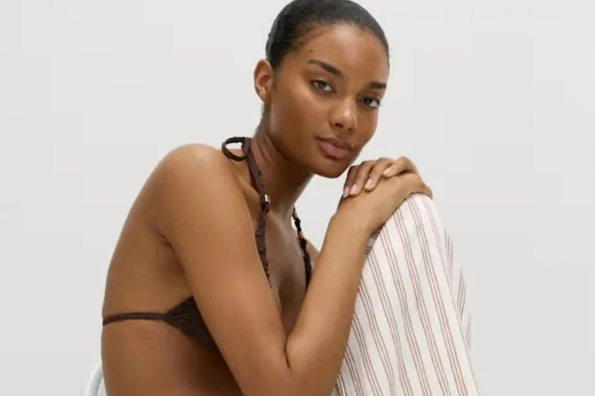 An image collage containing 1 images, Image 1 shows NINTCHDBPICT001063436435