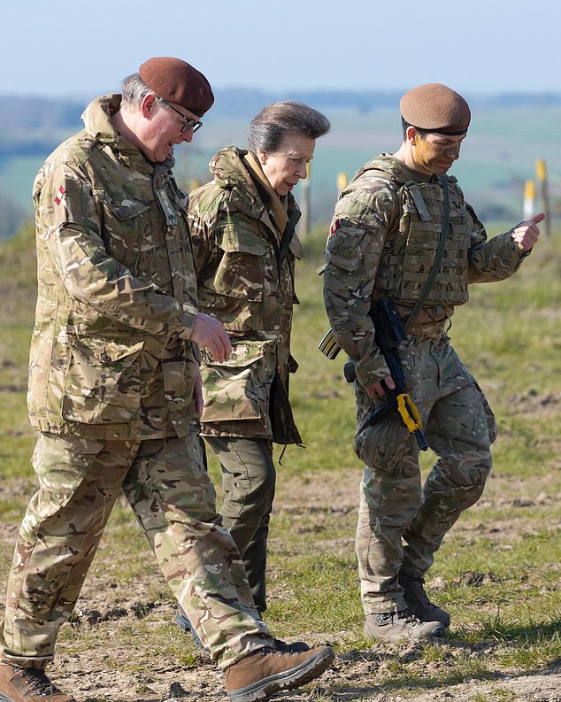 Dressed in cargo gear and sunglasses, Anne appeared in good spirits as she also received an update on the KRH's activities and Iron Cyclone operation since her last visit in 2024