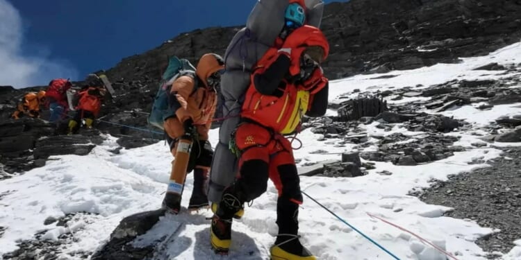 Everest mountain guides 'secretly poisoned climbers to trigger costly helicopter rescues as part of £15m insurance scam’
