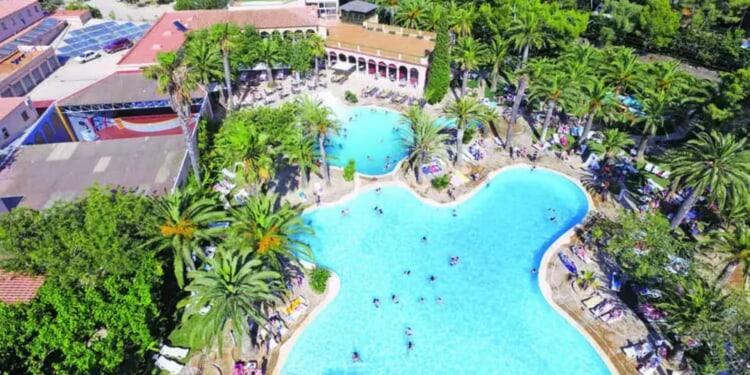 10 European resorts with hundreds of Hols from £9.50 available THIS Easter holidays