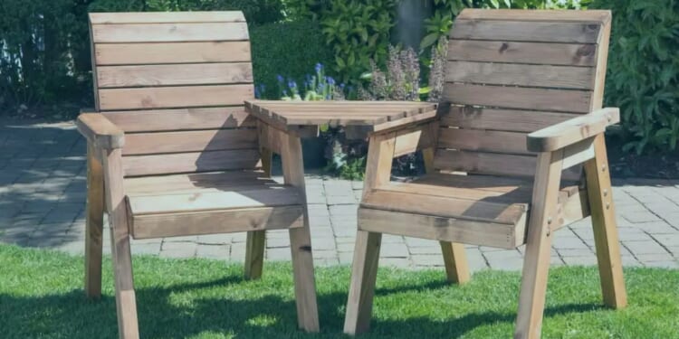 Win a Charles Taylor garden seating set from Robert Dyas worth £177.99