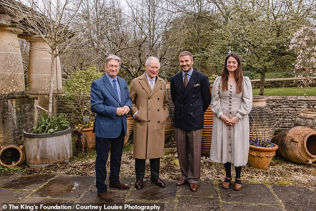 The group met iat Highgrove Gardens in Gloucestershire and agreed to install a beehive in the garden