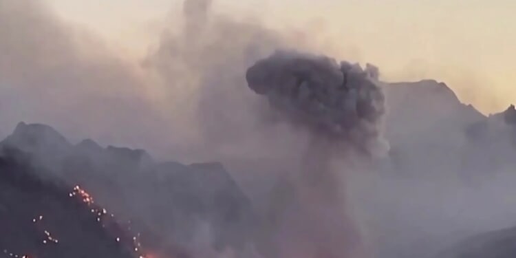 Trump vows to 'rain all hell' on Iran if Strait of Hormuz isn’t open within 48 hours & demands regime make a deal