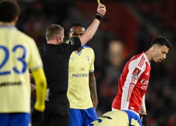 Arsenal star Gabriel Martinelli SHOVES referee but escapes red card in bizarre 'headloss' vs Southampton