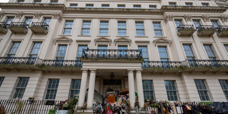 UK’s most expensive mansion now home to eccentric squatter living on the doorstep of 20-bedroom £210m palace