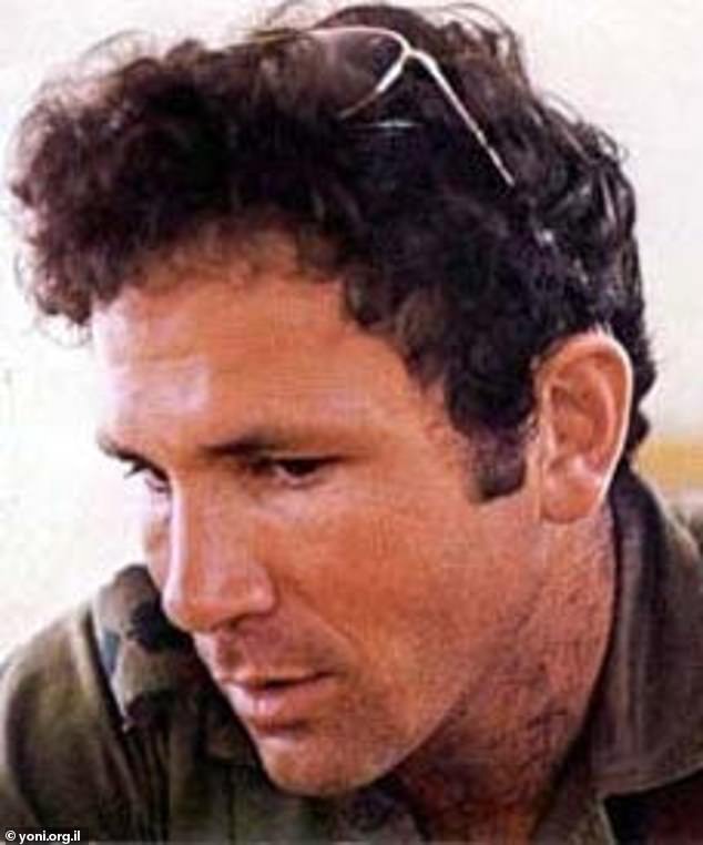 Israeli unit commander Yonatan Netanyahu, brother of prime minister Benjamin, was killed in the raid