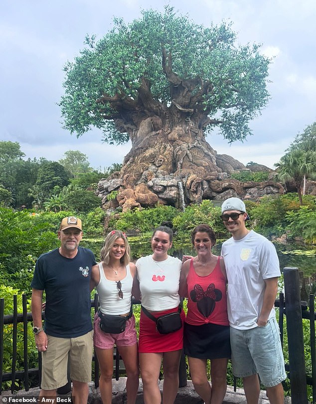 The Beck family grew up in Peoria. Noah also has another older sister, Tatum Beck. Their parents are Amy and Tim Beck