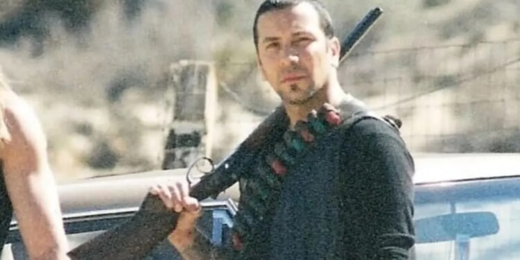 Gangster maniacs, $300,000 deals & chilling weapons stash