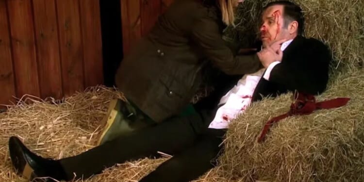 Emmerdale's Graham Foster shocks fans as he finally reveals connection to Coronation Street's Jodie after crossover ep