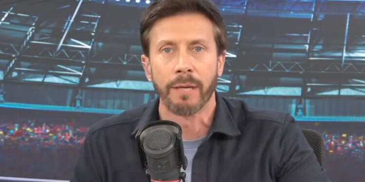 England commentator heartbreakingly reveals dad has died live on air as he bravely returns to work days later