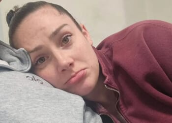 Emmerdale's Isabel Hodgins in tears after being rushed to urgent care on Bank Holiday for postpartum complications