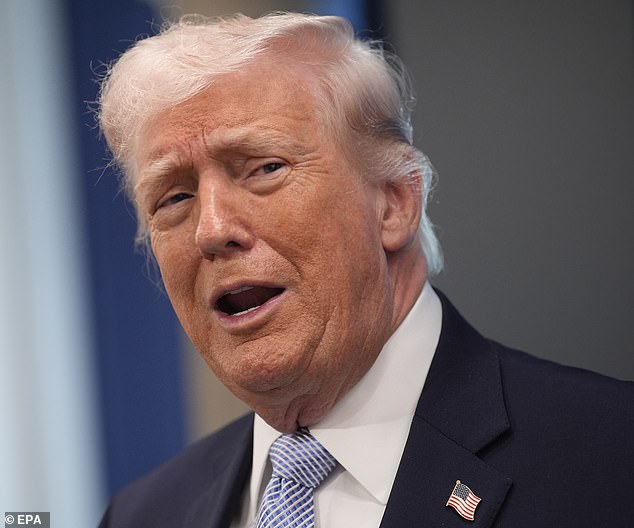 Hundreds, maybe thousands, of reporters now have Trump's mobile number ¿ and, incredibly, he answers to just about anyone who calls